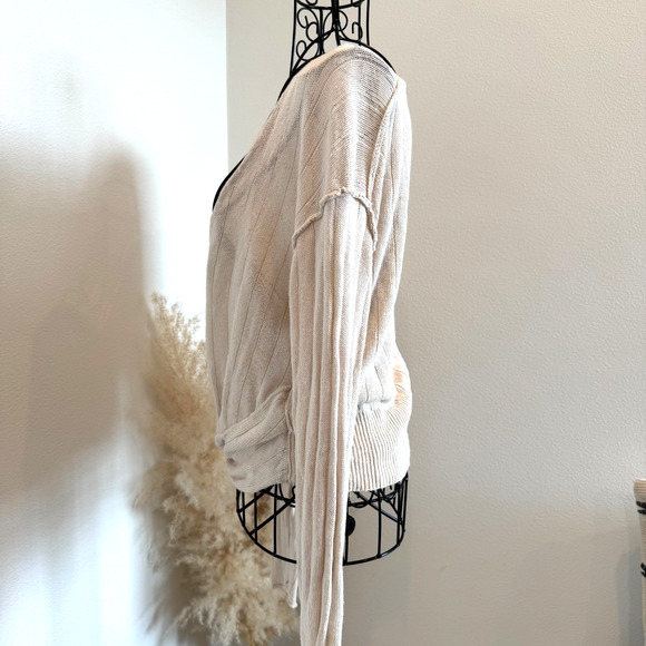 Free People V-Neck Twisted Knot Front Linen Blend Knit Sweater Top Size XSmall - Picture 7 of 9